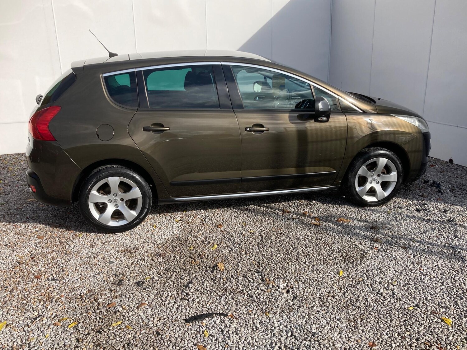 Used Peugeot 3008 2010 for sale - 76645069: Photo 14