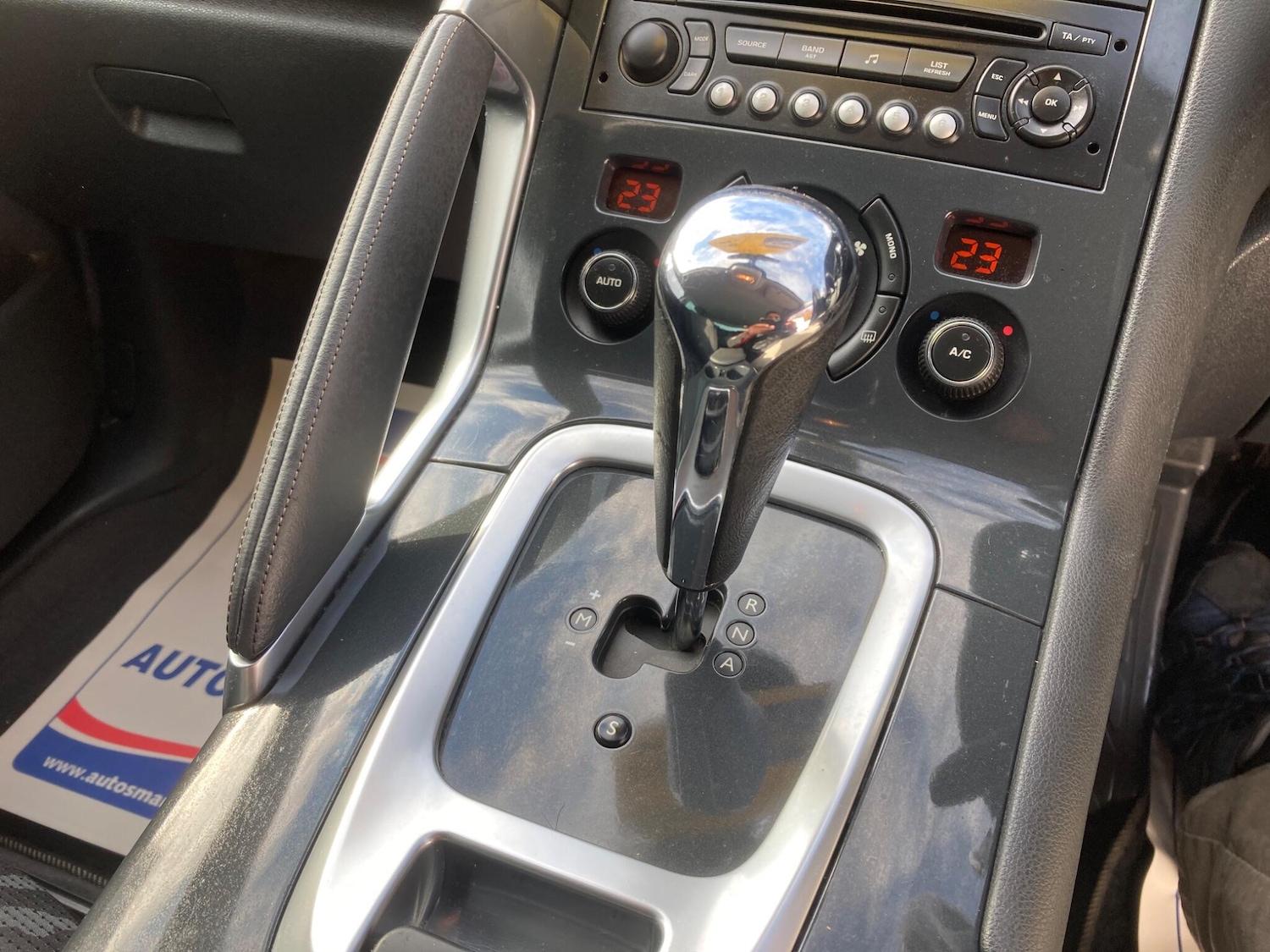 Used Peugeot 3008 2010 for sale - 76645069: Photo 2