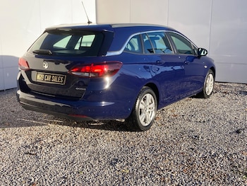 Used Vauxhall Astra 2016 for sale - 76585399: Photo