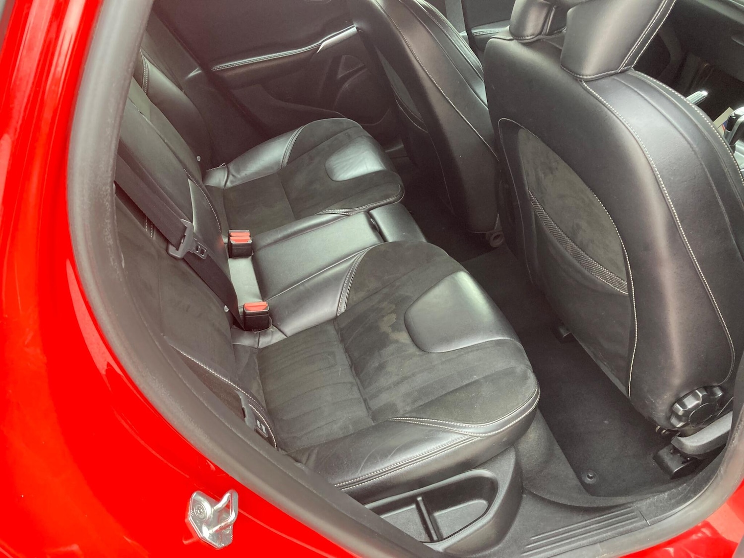 Used Volvo V40 2017 for sale - 76584661: Photo 14