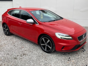 Used Volvo V40 2017 for sale - 76584661: Photo