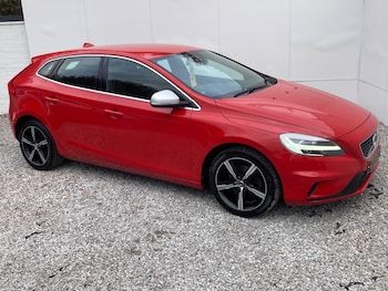 Used Volvo V40 2017 for sale - 76584661: Photo