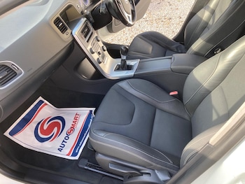 Used Volvo V60 2012 for sale - 77683112: Photo