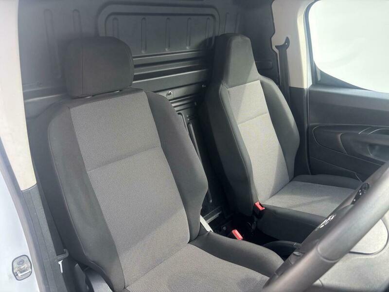 Used Vauxhall Combo 2022 for sale - 76645058: Photo 4