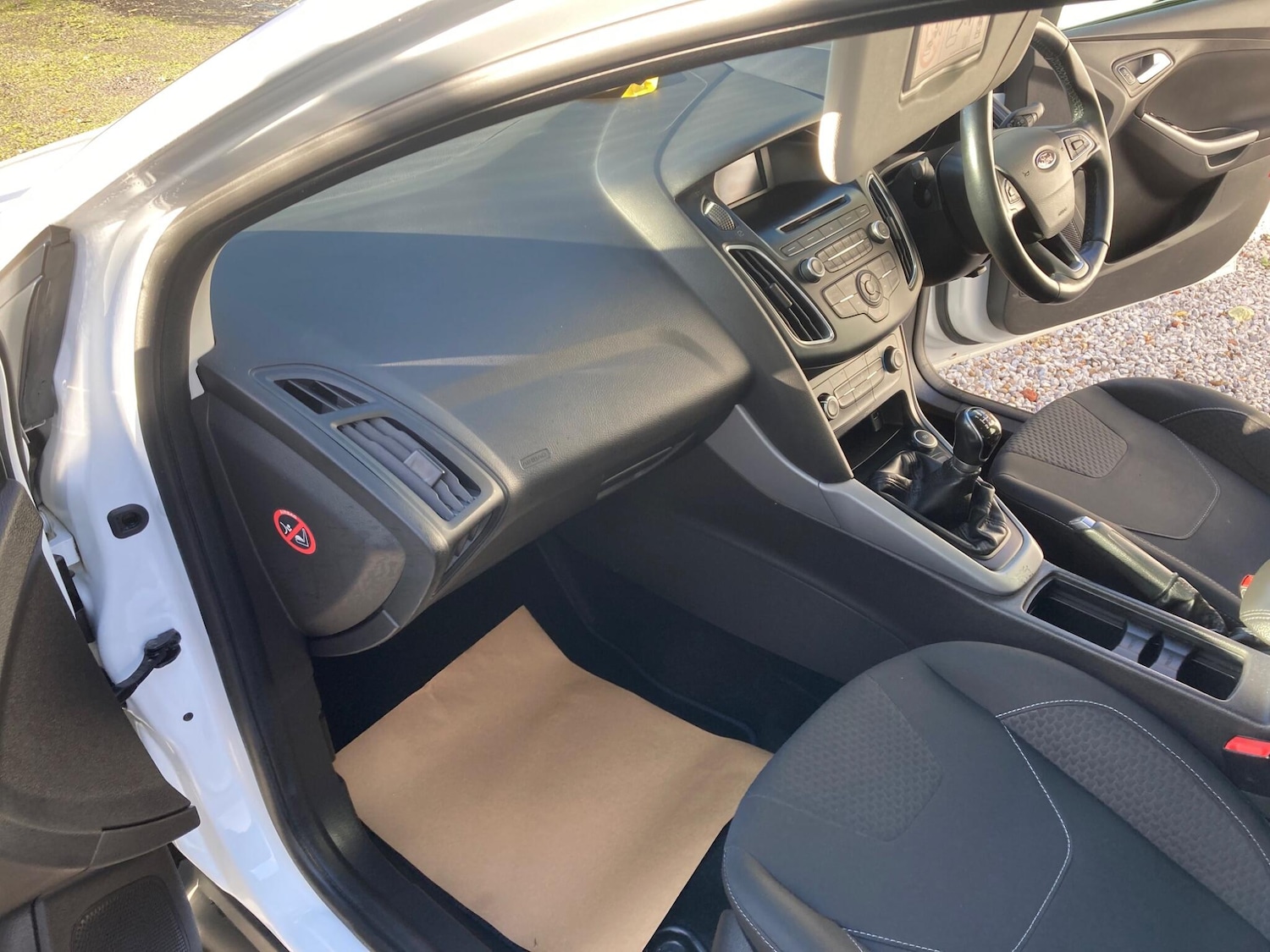 Used Ford Focus 2015 for sale - 76644914: Photo 11