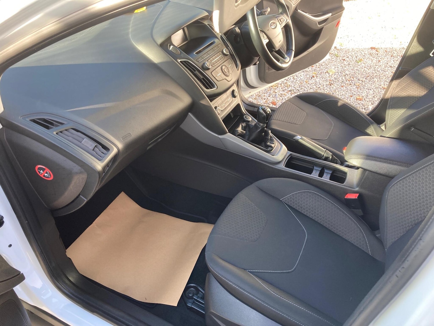 Used Ford Focus 2015 for sale - 76644914: Photo 3