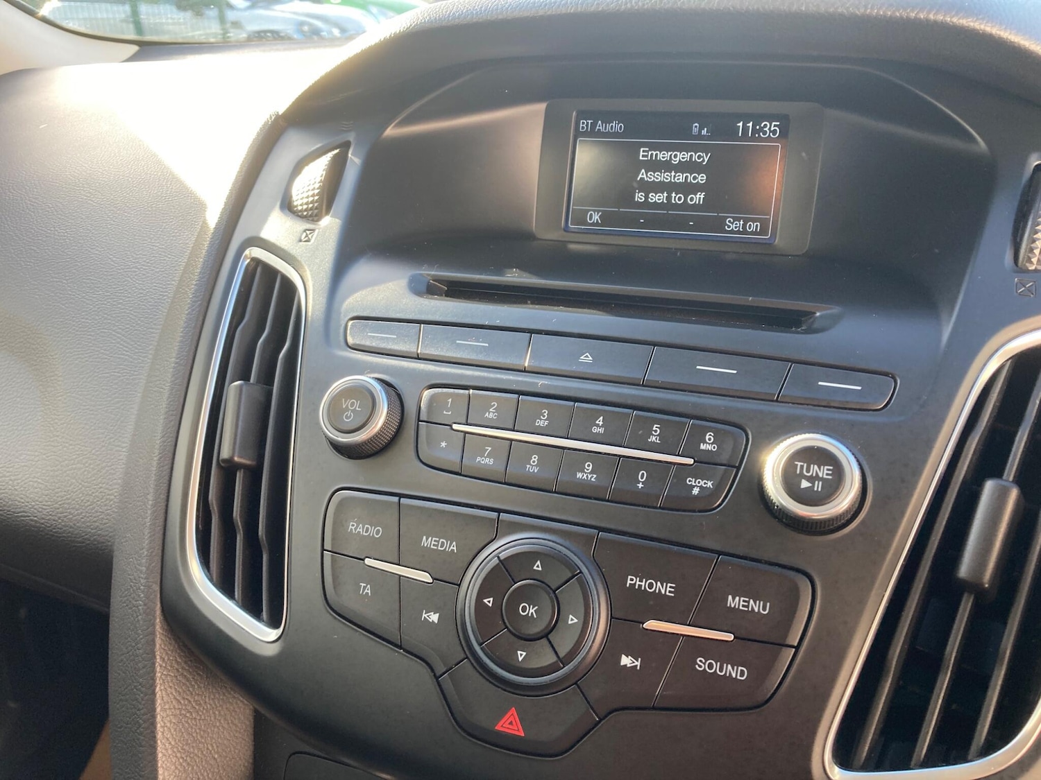 Used Ford Focus 2015 for sale - 76644914: Photo 5