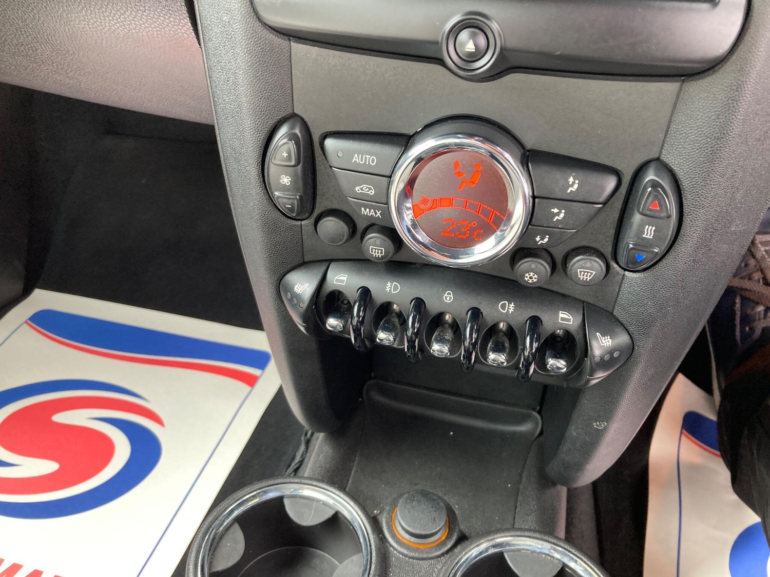 Used MINI Hatch 2011 for sale - 76584843: Photo 16