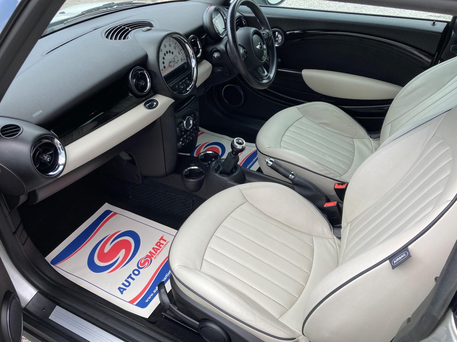 Used MINI Hatch 2011 for sale - 76584843: Photo 19