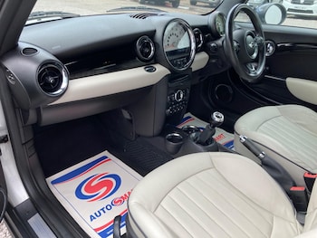 Used MINI Hatch 2011 for sale - 76584843: Photo