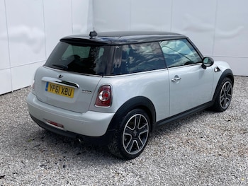 Used MINI Hatch 2011 for sale - 76584843: Photo