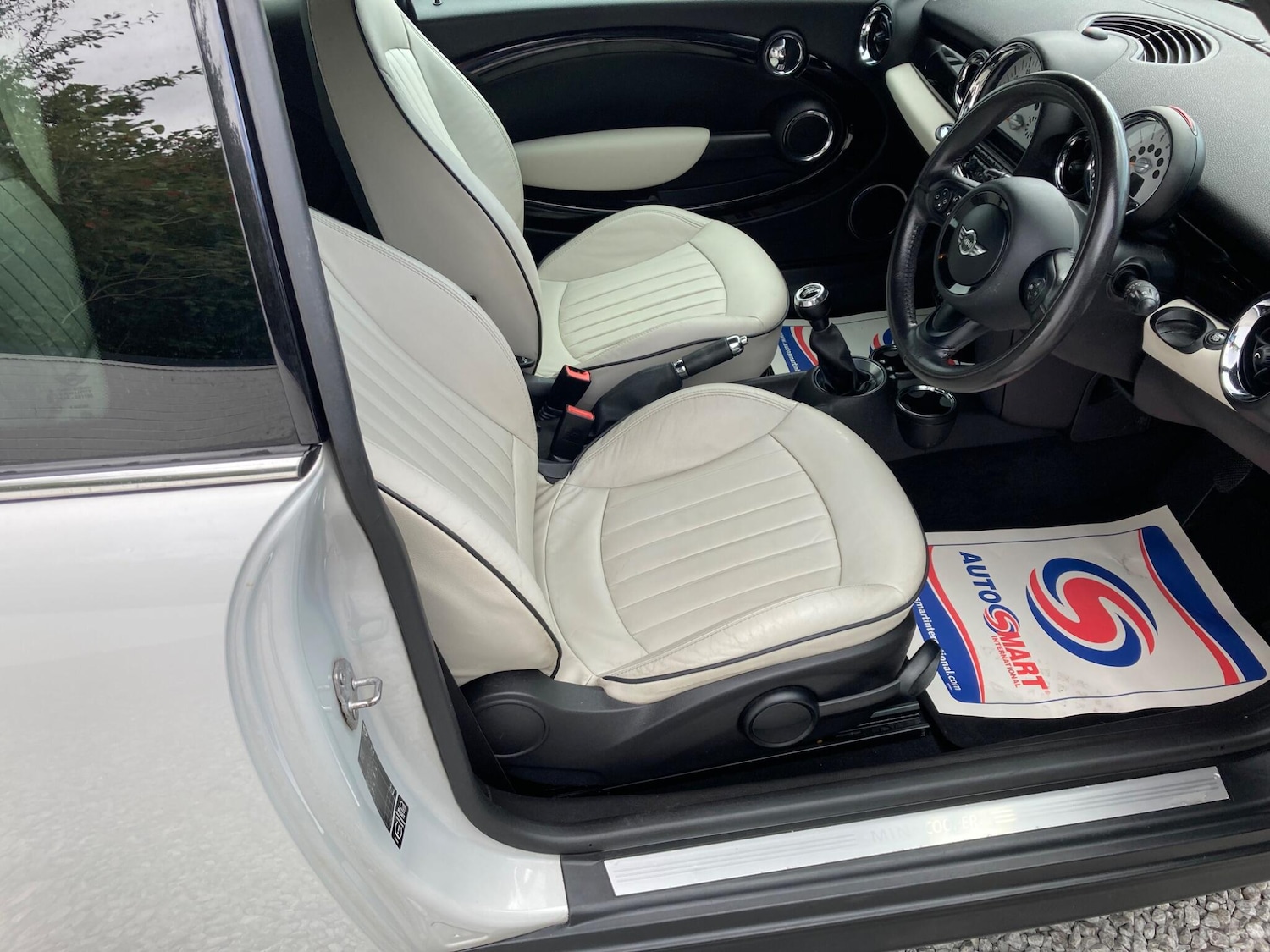 Used MINI Hatch 2011 for sale - 76584843: Photo 7