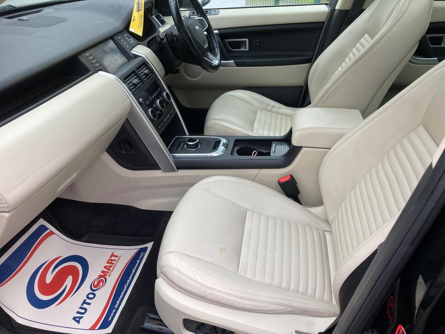 Used Land Rover Discovery Sport 2017 for sale - 77574140: Photo 11