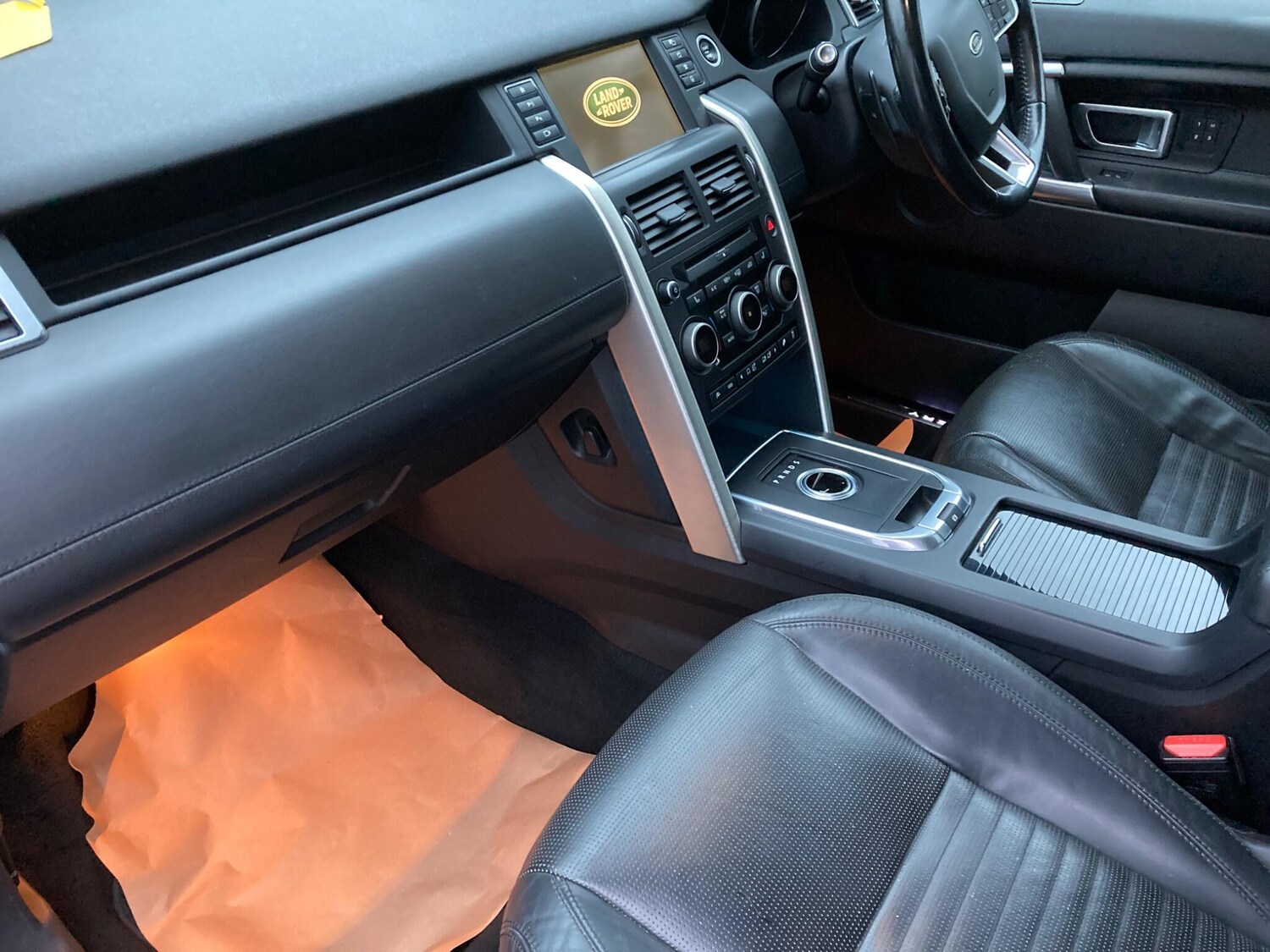 Used Land Rover Discovery Sport 2015 for sale - 76866344: Photo 21