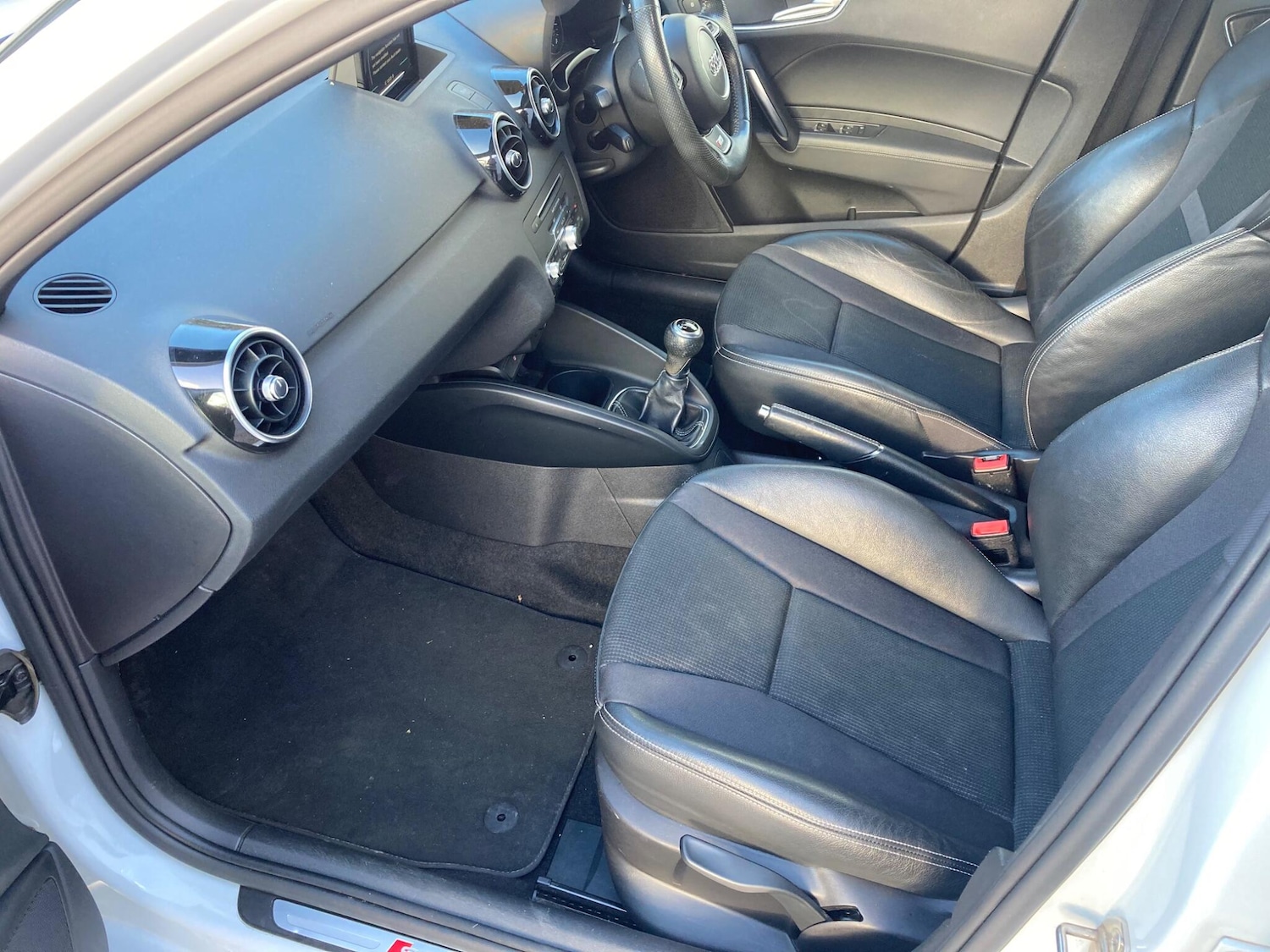 Used Audi A1 2017 for sale - 77016107: Photo 7