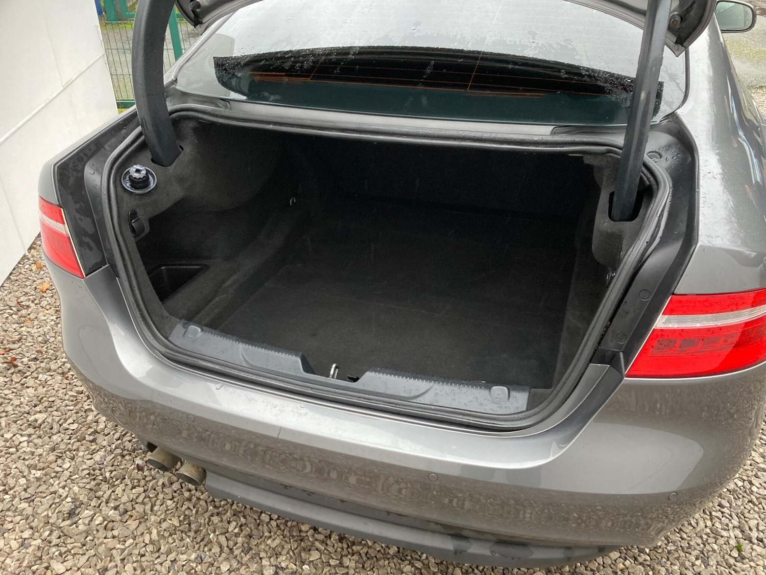 Used Jaguar XE 2015 for sale - 76752714: Photo 21