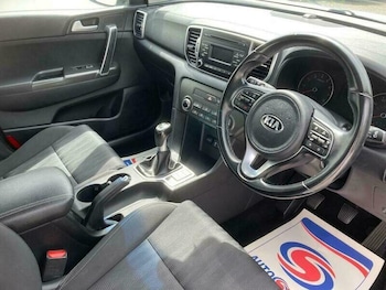 Used Kia Sportage 2017 for sale - 76585396: Photo