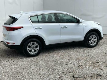 Used Kia Sportage 2017 for sale - 76585396: Photo