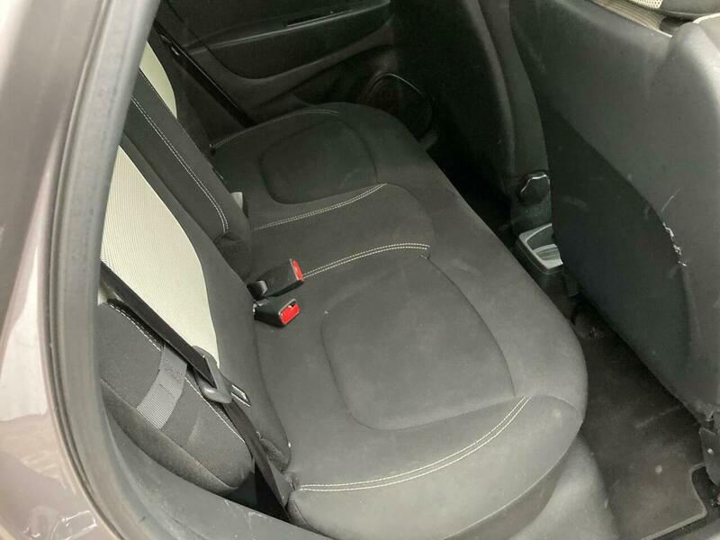 Used Renault Captur 2019 for sale - 76743293: Photo 16