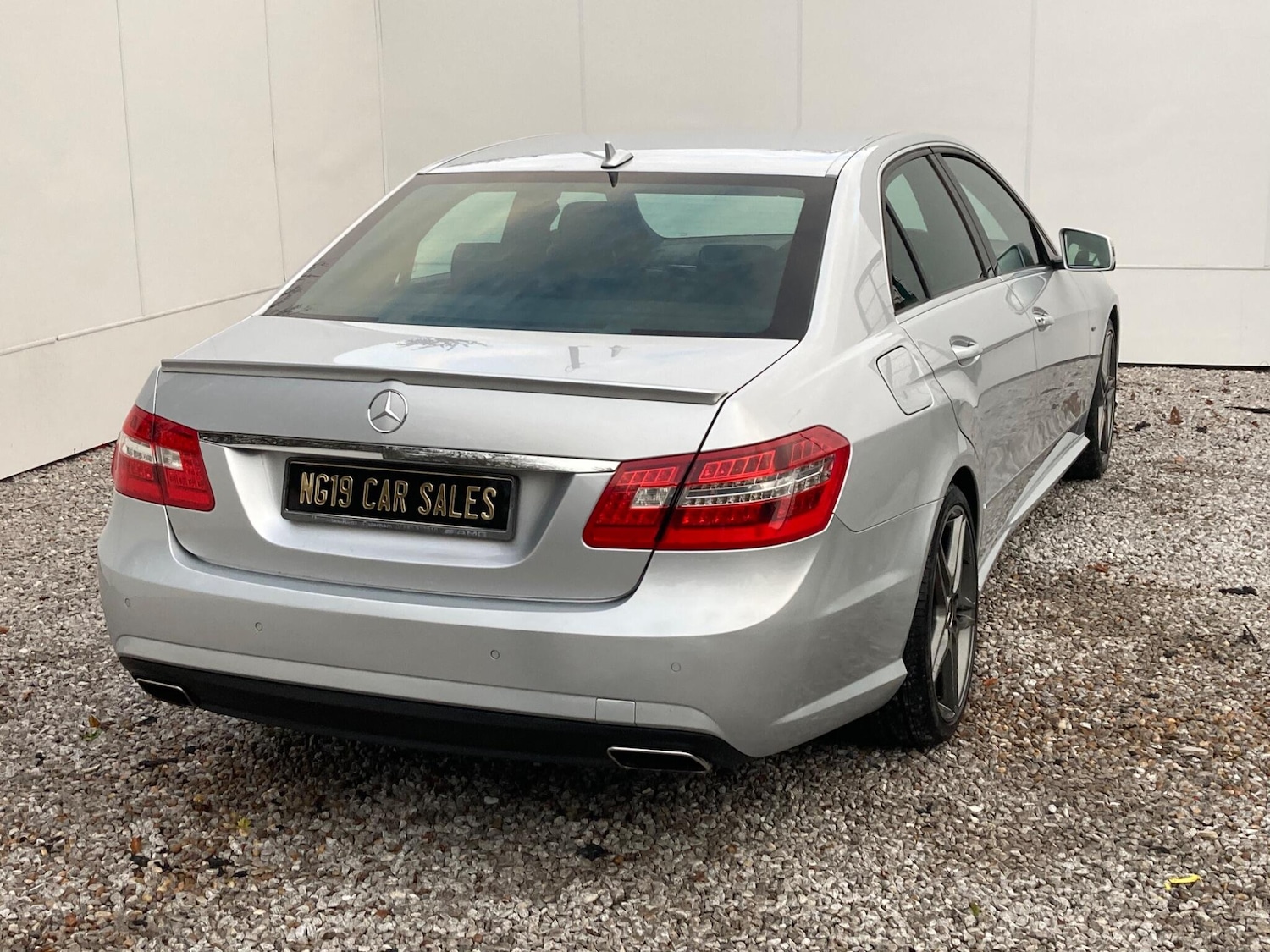 Used Mercedes-Benz E Class 2009 for sale - 76728414: Photo 14