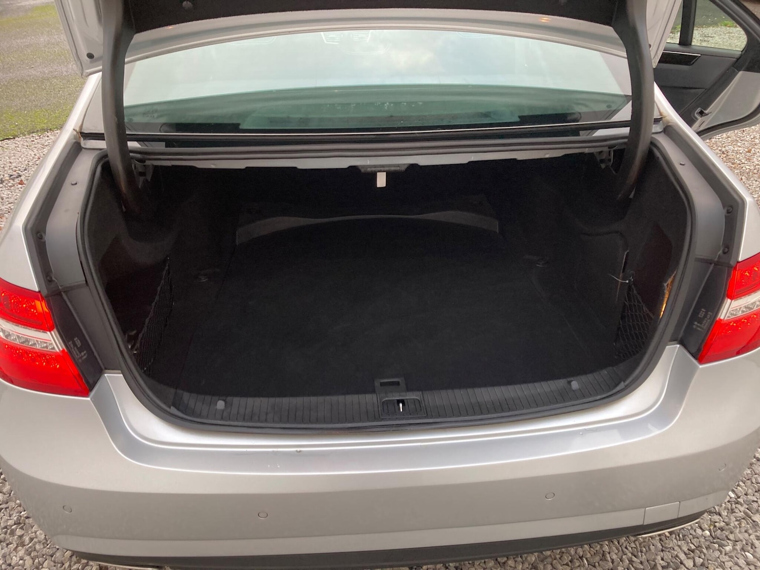 Used Mercedes-Benz E Class 2009 for sale - 76728414: Photo 19