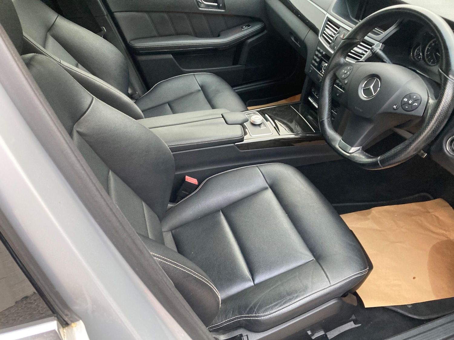 Used Mercedes-Benz E Class 2009 for sale - 76728414: Photo 20