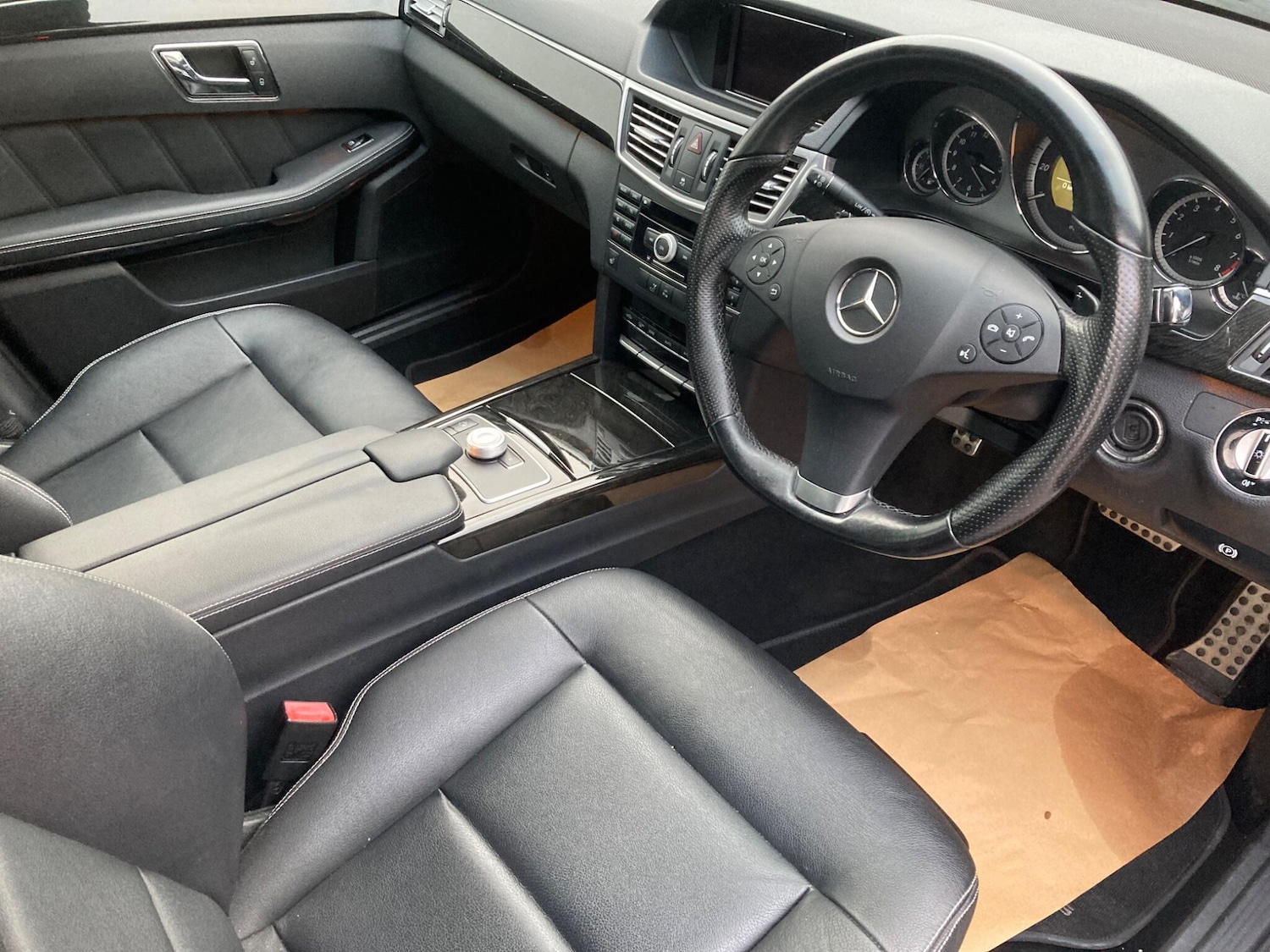 Used Mercedes-Benz E Class 2009 for sale - 76728414: Photo 22