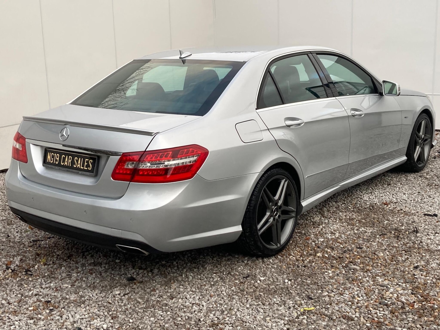 Used Mercedes-Benz E Class 2009 for sale - 76728414: Photo 6