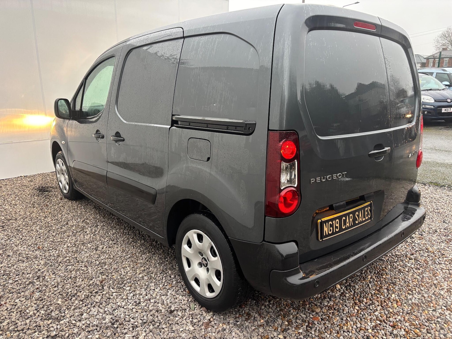 Used Peugeot Partner 2017 for sale - 77305342: Photo 10