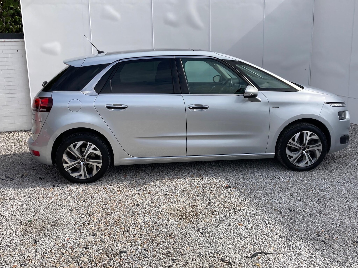 Used Citroen C4 Picasso 2016 for sale - 76644991: Photo 11