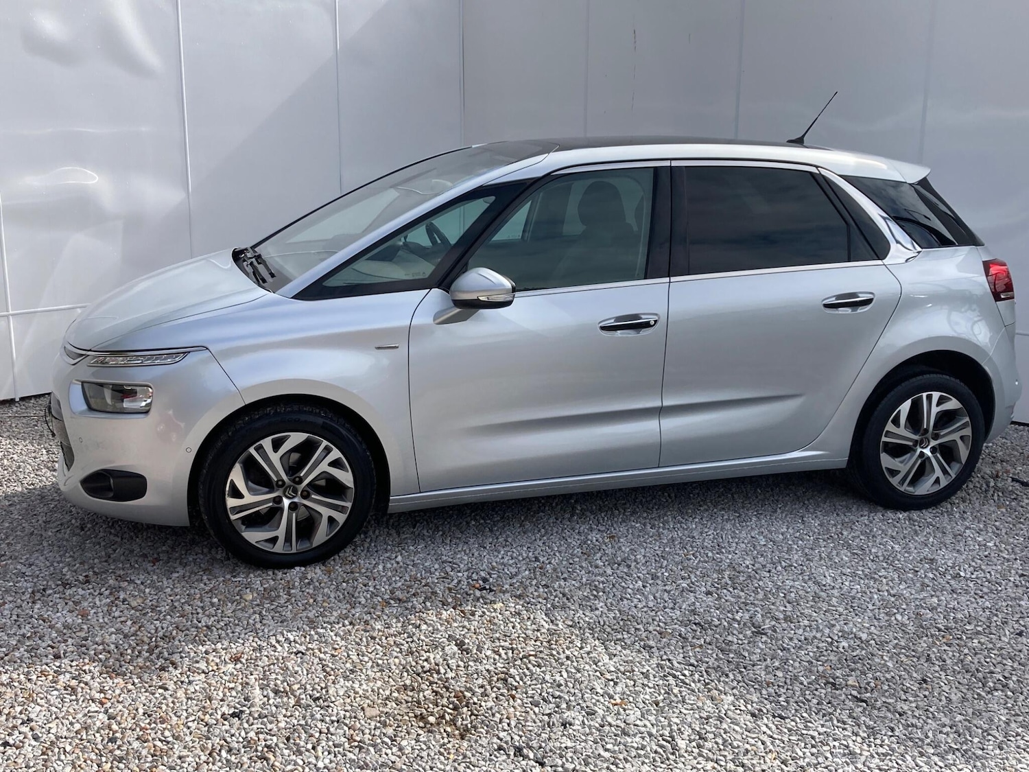 Used Citroen C4 Picasso 2016 for sale - 76644991: Photo 14