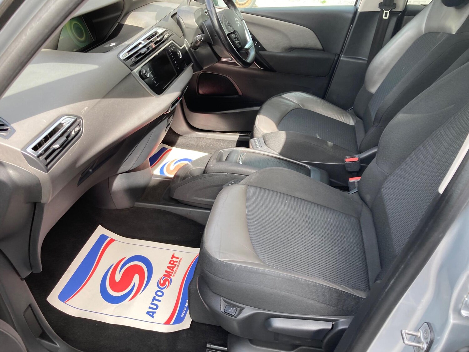 Used Citroen C4 Picasso 2016 for sale - 76644991: Photo 6