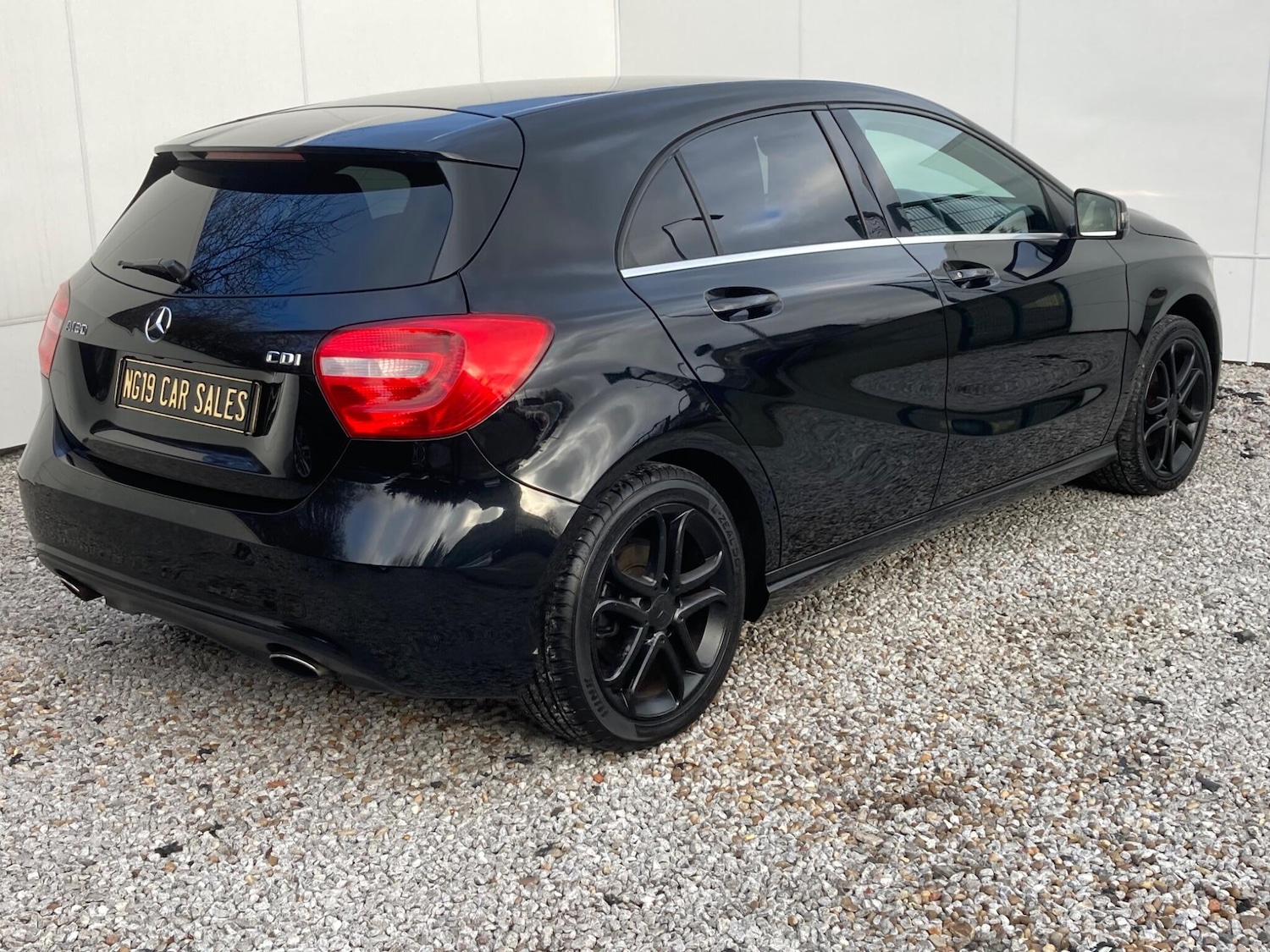 Used Mercedes-Benz A-Class 2015 for sale - 77738664: Photo 3