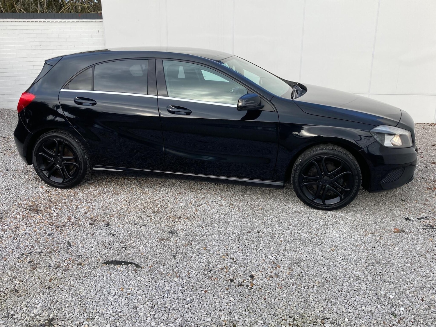 Used Mercedes-Benz A-Class 2015 for sale - 77738664: Photo 5