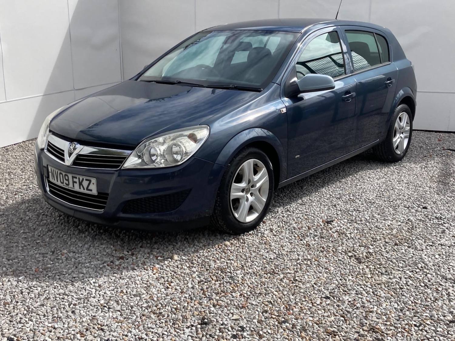 Used Vauxhall Astra 2009 for sale - 76585382: Photo 1