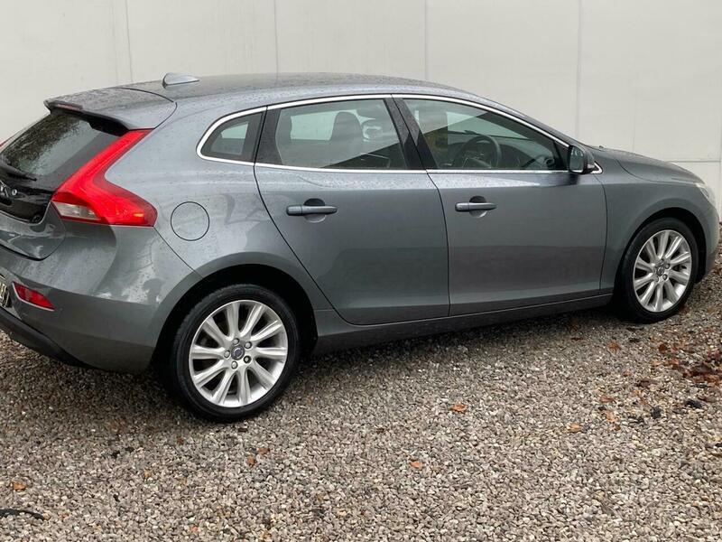 Used Volvo V40 2015 for sale - 77625449: Photo 21