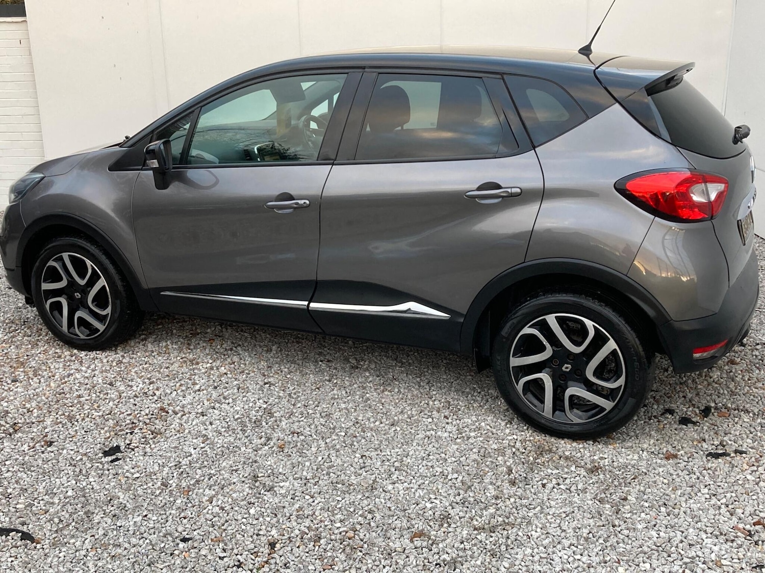 Used Renault Captur 2013 for sale - 76912975: Photo 8