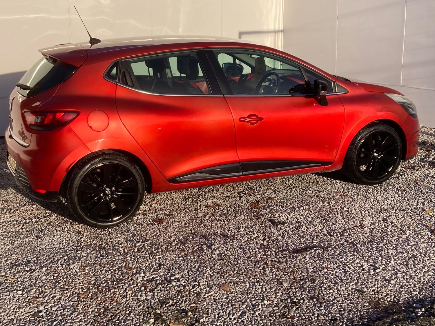 Used Renault Clio 2014 for sale - 76645075: Photo 9