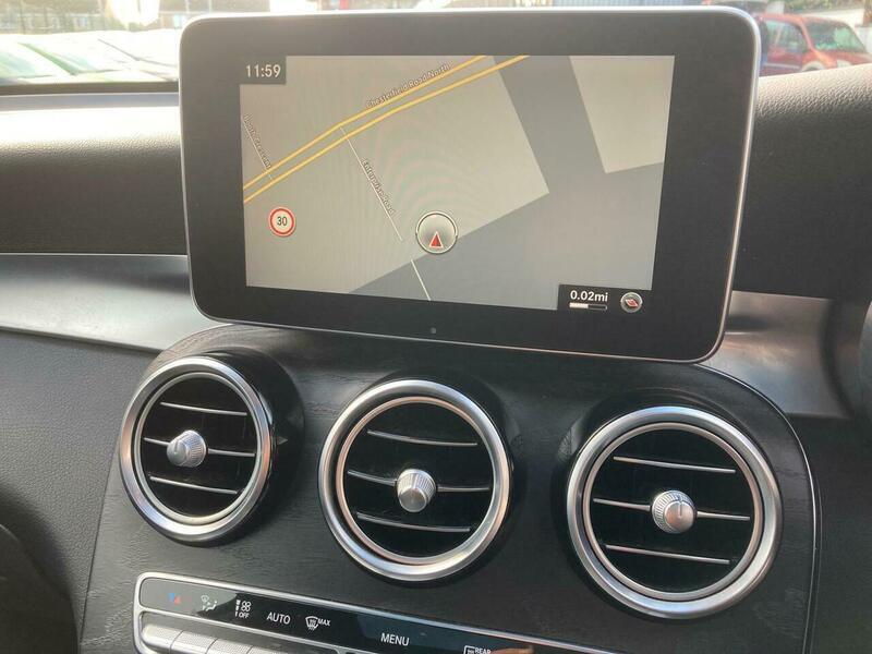 Used Mercedes-Benz GLC 2017 for sale - 76714819: Photo 2