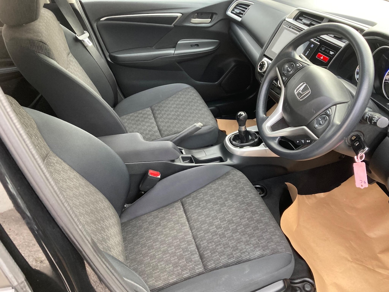 Used Honda Jazz 2015 for sale - 77143341: Photo 2