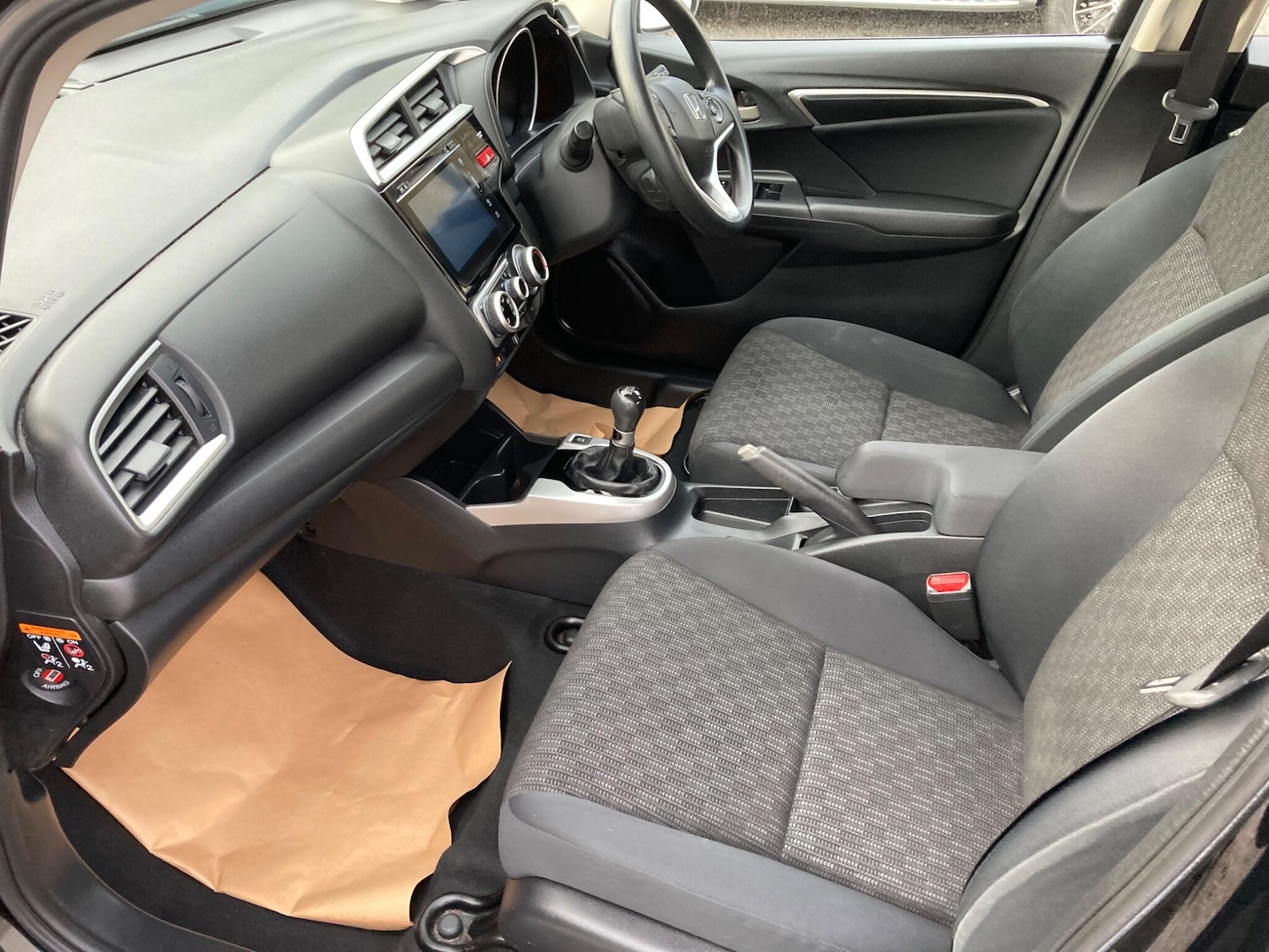 Used Honda Jazz 2015 for sale - 77143341: Photo 20