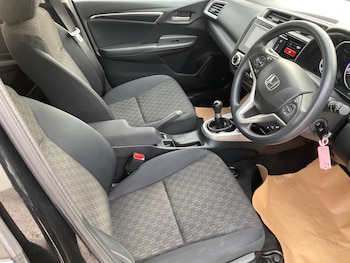 Used Honda Jazz 2015 for sale - 76644974: Photo