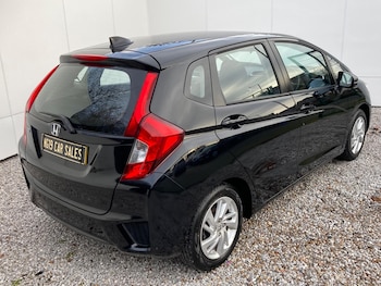 Used Honda Jazz 2015 for sale - 76644974: Photo