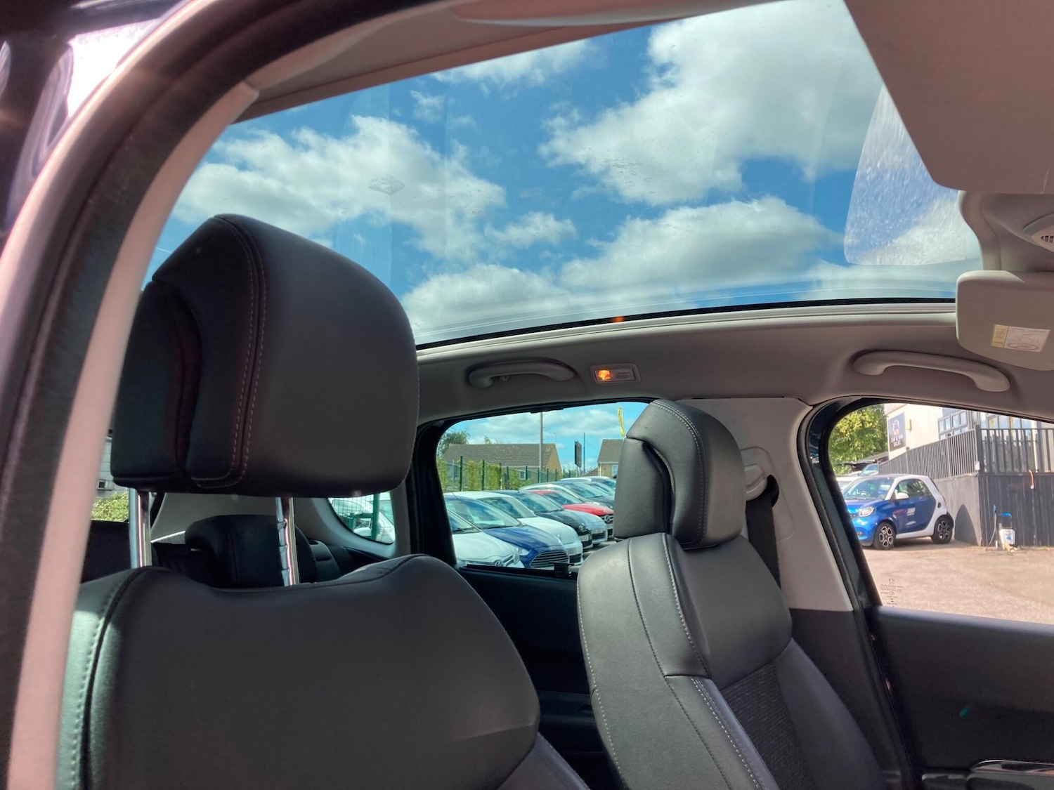 Used Peugeot 3008 2015 for sale - 76584430: Photo 16