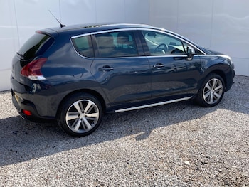 Used Peugeot 3008 2015 for sale - 76584430: Photo