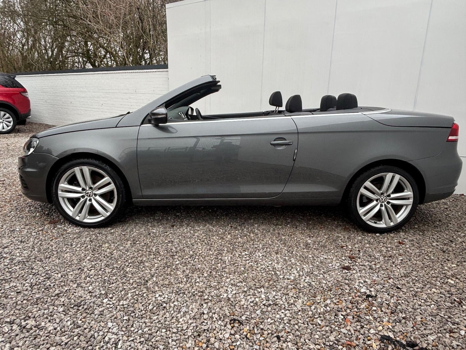 Used Volkswagen EOS 2013 for sale - 76918509: Photo 2