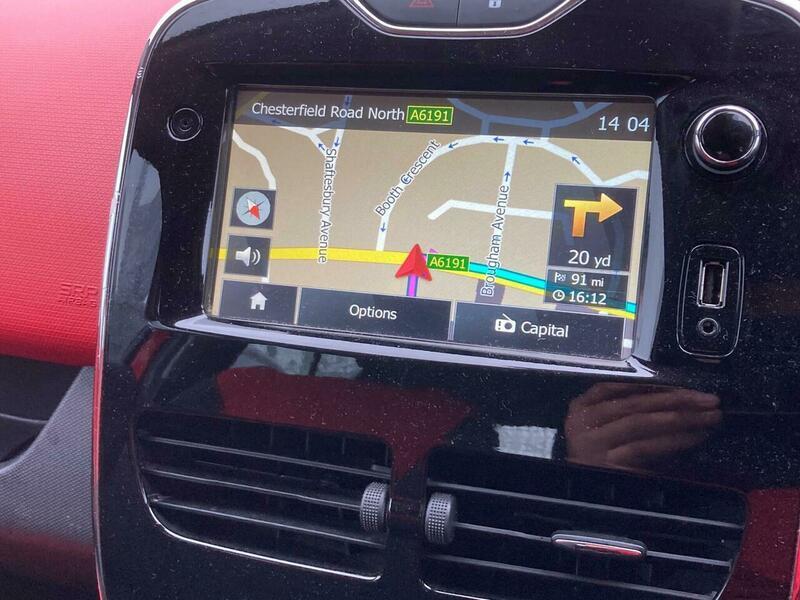 Used Renault Clio 2014 for sale - 76584621: Photo 3