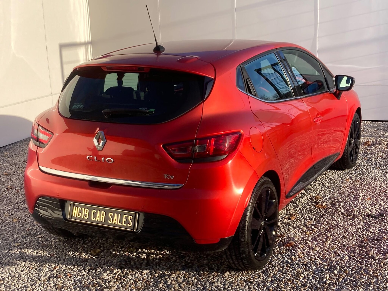 Used Renault Clio 2014 for sale - 76584621: Photo 6