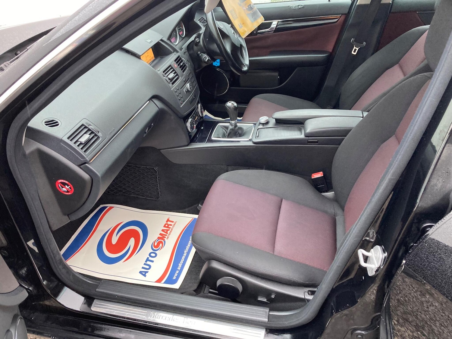 Used Mercedes-Benz C Class 2010 for sale - 77455565: Photo 3