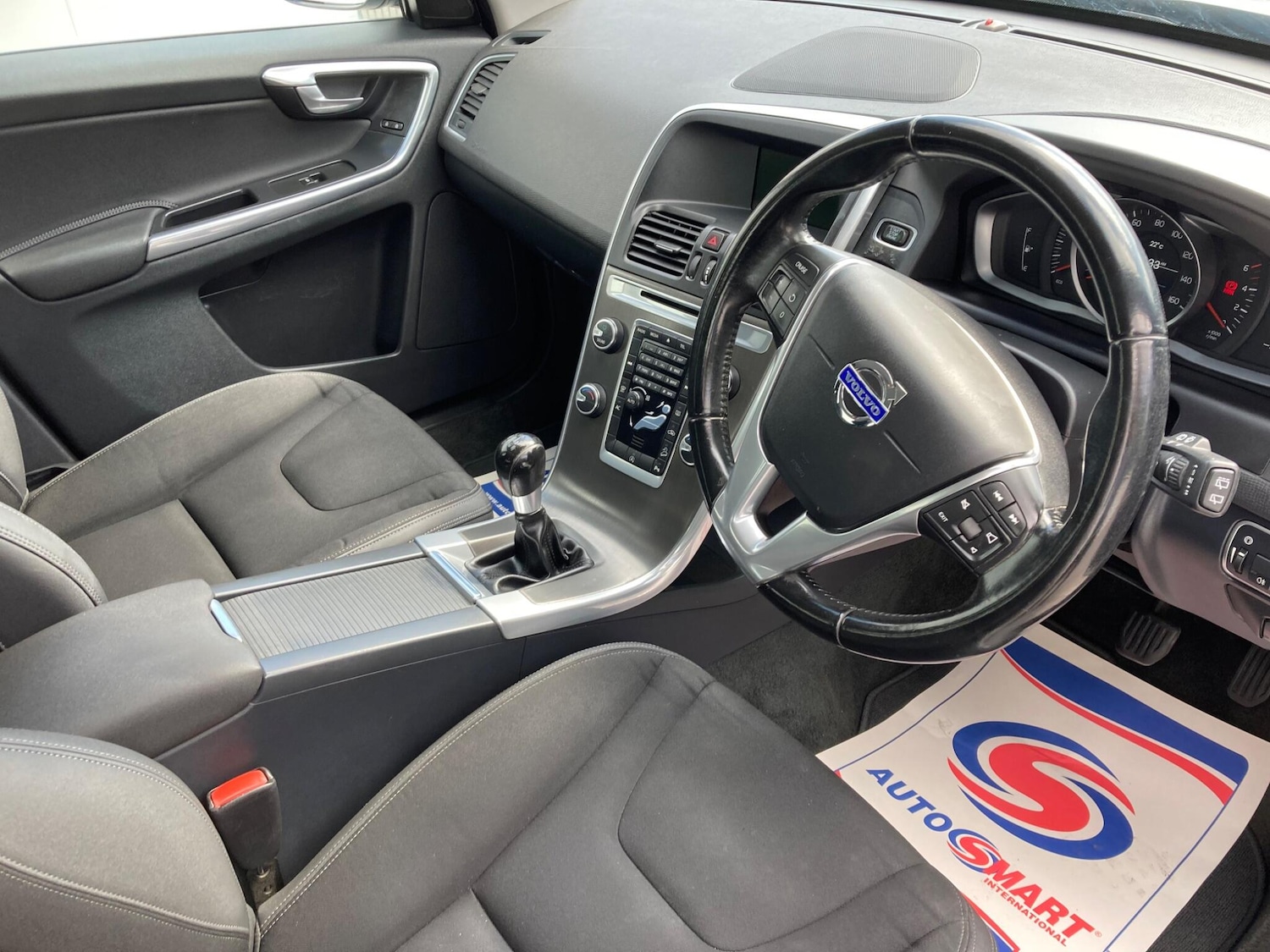 Used Volvo XC60 2014 for sale - 76646354: Photo 25